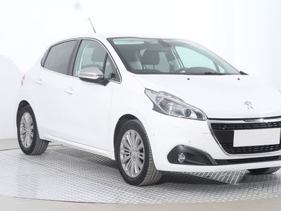 Peugeot 208 , Salon Polska, 1. Właściciel, Automat, Navi, Klimatronic,