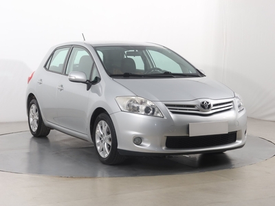 Toyota Auris I , Salon Polska, GAZ, Klimatronic, Parktronic