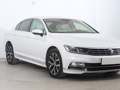 Volkswagen Passat B8 , 1. Właściciel, Serwis ASO, Automat, VAT 23%, Skóra, Navi,