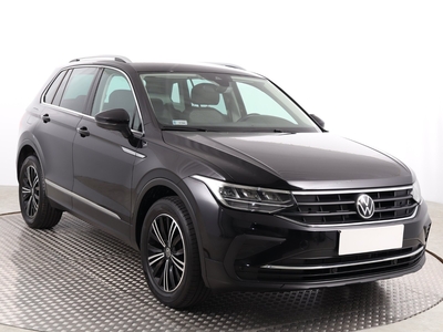 Volkswagen Tiguan , Salon Polska, 1. Właściciel, Serwis ASO, VAT 23%,