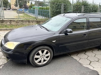 Ford Mondeo 2003 rok diesel hak