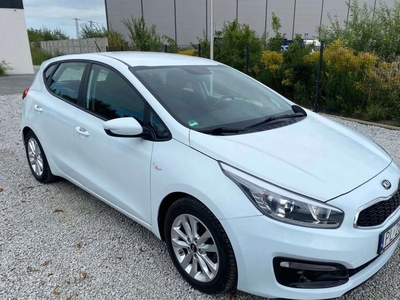 Kia Ceed II Hatchback 5d Facelifting 1.4 DOHC 100KM 2016