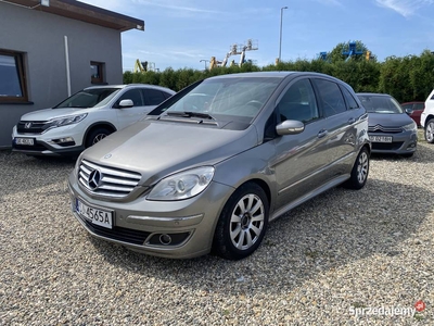 Mercedes - Benz B200