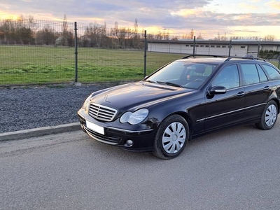 Mercedes-Benz C220 Automat LIFT 2006 Tablet Kamera Klima Navi Hak OKAZ