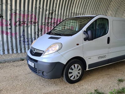 Opel vivaro Long 2012r 174tys