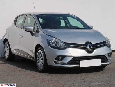 Renault Clio 1.5 88 KM 2016r. (Piaseczno)