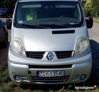 Renault Trafic II 2007 r 9 miejsc Autobus.