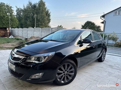 Sprzedam Opel Astra j 1.4 T 140 km benzyna + Gaz