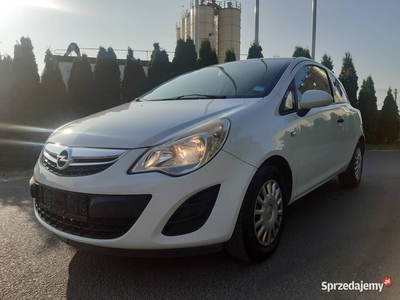 Sprzedam Opel Corsa 2013 r 1.2 Benzyna Moc 51kW/70 KM - Klimatyzacja.