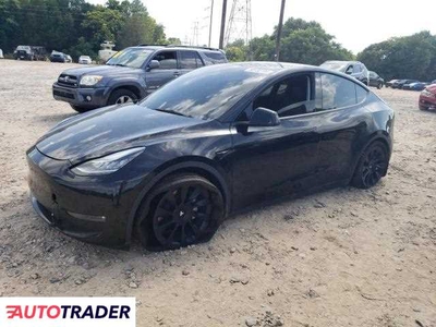 Tesla Model Y benzyna 2022r. (CHINA GROVE)