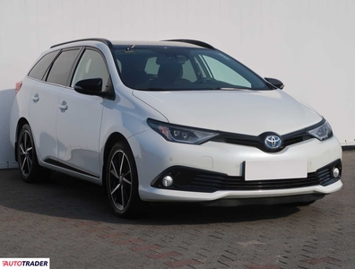 Toyota Auris 1.8 134 KM 2017r. (Piaseczno)