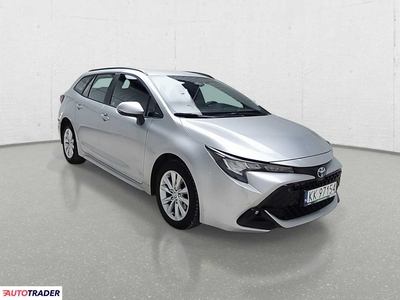 Toyota Corolla 1.8 hybrydowy 95 KM 2023r. (Komorniki)