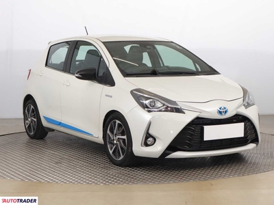 Toyota Yaris 1.5 99 KM 2017r. (Piaseczno)