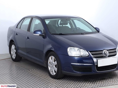 Volkswagen Jetta 1.6 100 KM 2006r. (Piaseczno)