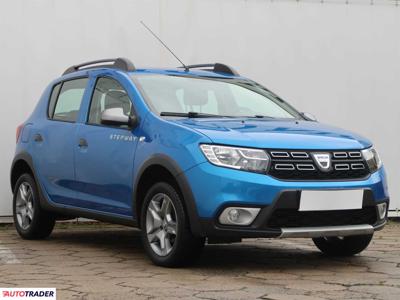 Dacia Sandero 0.9 88 KM 2017r. (Piaseczno)