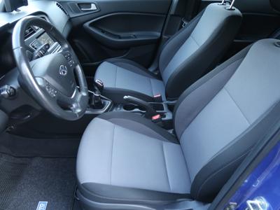 Hyundai i20 2018 1.4 57988km ABS klimatyzacja manualna