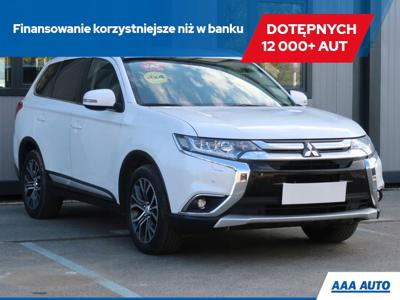 Mitsubishi Outlander III SUV Facelifting 2015 2.0 MIVEC 150KM 2016