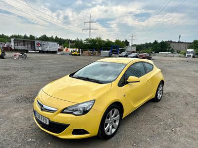 Opel Astra J Hatchback 5d 1.6 Turbo ECOTEC 180KM 2011