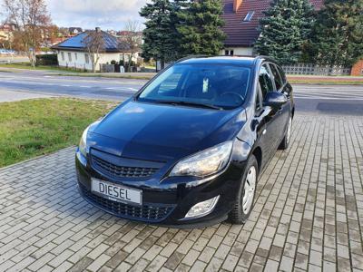 Opel Astra J Sports Tourer 2.0 CDTI ECOTEC 160KM 2010