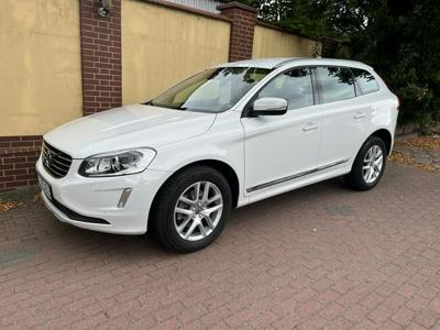 VOLVO XC60 D4 model 2017 nawigacja skóry