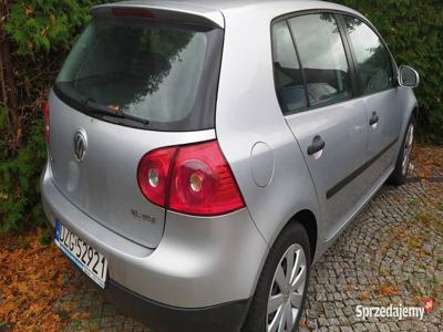 VW GOLF V 1,6 BENZ FSI 2003 ROK