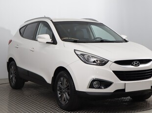 Hyundai ix35 , Skóra, Klimatronic, Tempomat, Parktronic,