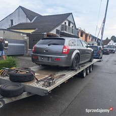 W całości lub na części Chrysler 300 C