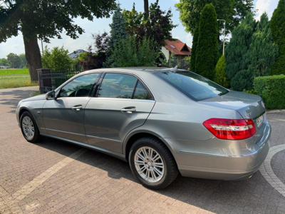 Używane Mercedes-Benz Klasa E - 52 400 PLN, 200 000 km, 2010