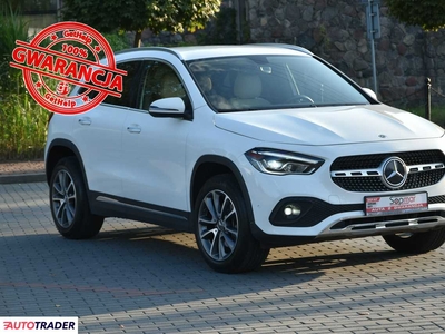 Mercedes GLA 2.0 benzyna 211 KM 2022r. (Kampinos)