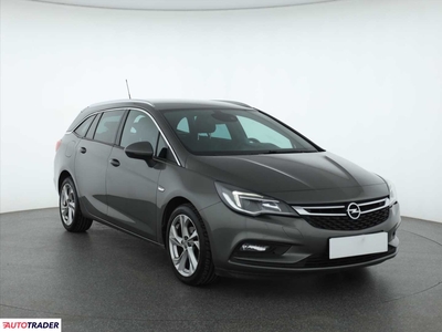 Opel Astra 1.6 108 KM 2018r. (Piaseczno)