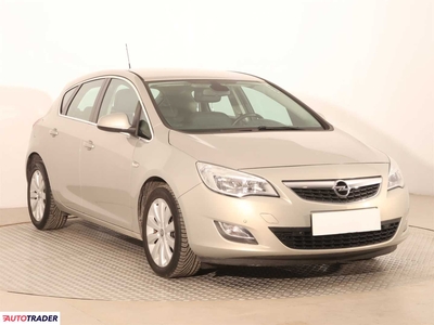 Opel Astra 1.6 113 KM 2010r. (Piaseczno)