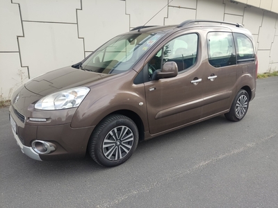 Peugeot Partner II 2015r., 1.6 diesel, 92 KM, TEPEE, 230 tys. km