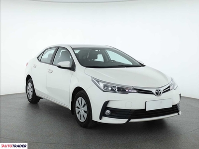 Toyota Corolla 1.3 97 KM 2018r. (Piaseczno)