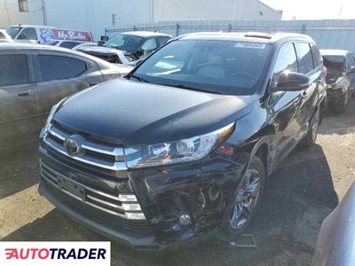 Toyota Highlander 3.0 benzyna 2018r. (VALLEJO)