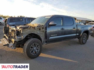 Toyota Tacoma 3.0 benzyna 2021r. (FRESNO)