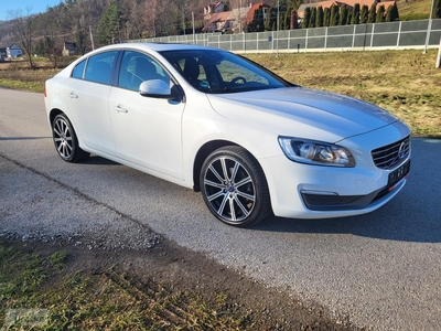 Volvo S60 II D2 Momentum