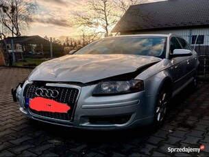 Audi A3 1,6 mpi 2006 uszkodzony