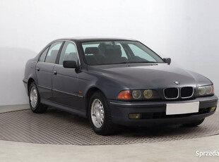 BMW 5 520i