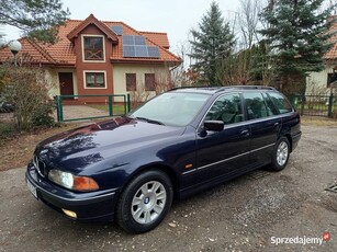 BMW 520i