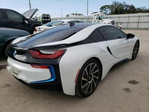 BMW i8 2015, 1.5L, 4x4, uszkodzony przód