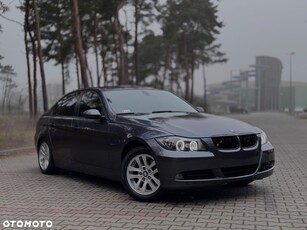 BMW Seria 3 320i