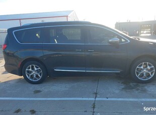 Chrysler Pacifica limited