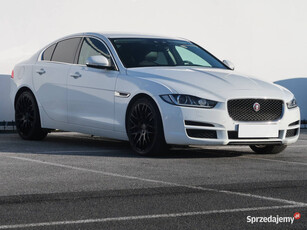 Jaguar XE 20d