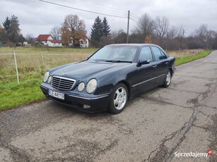 Mercedes-Benz Klasa E E240 2, 6 V6 LPG 2000