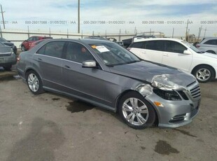 Mercedes E 400 2013, 3.5L, uszkodzony przód