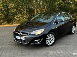 Opel Astra *1.6CDTI*navi*