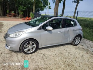 Peugeot 208 I