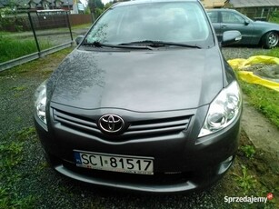 Sprzedam Toyotę Auris 1;6 i