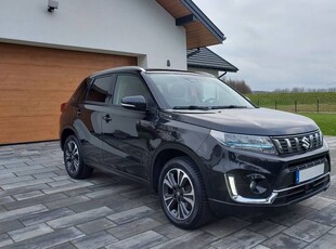 Suzuki Vitara 1.4T Hybrid, niski przebieg, fabryczny lakier, hak, stan BDB