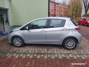 Toyota Yaris 1,3 krajowy 6 biegów kamera